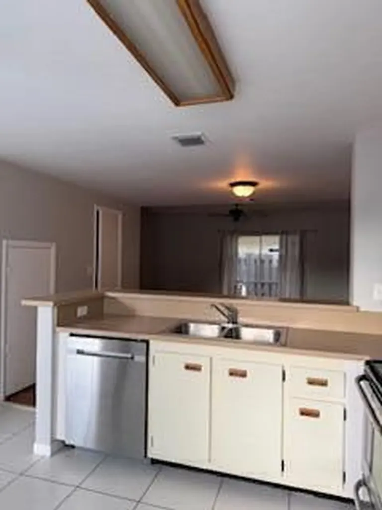 1845 NE 15th Avenue Fort Lauderdale FL 33305