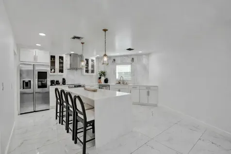 861 Mockingbird Lane Plantation FL 33324