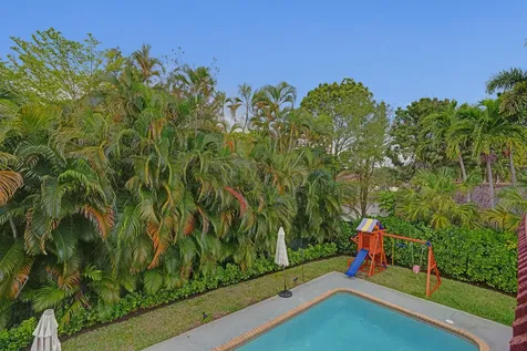 861 Mockingbird Lane Plantation FL 33324
