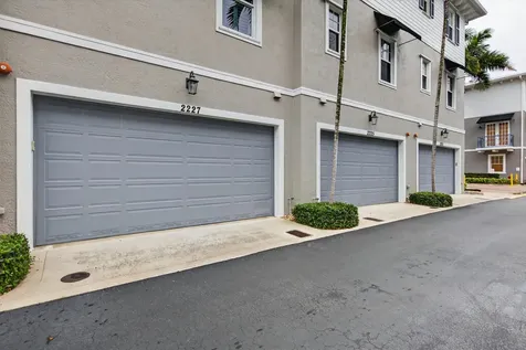 2227 NE 9th Avenue Wilton Manors FL 33305