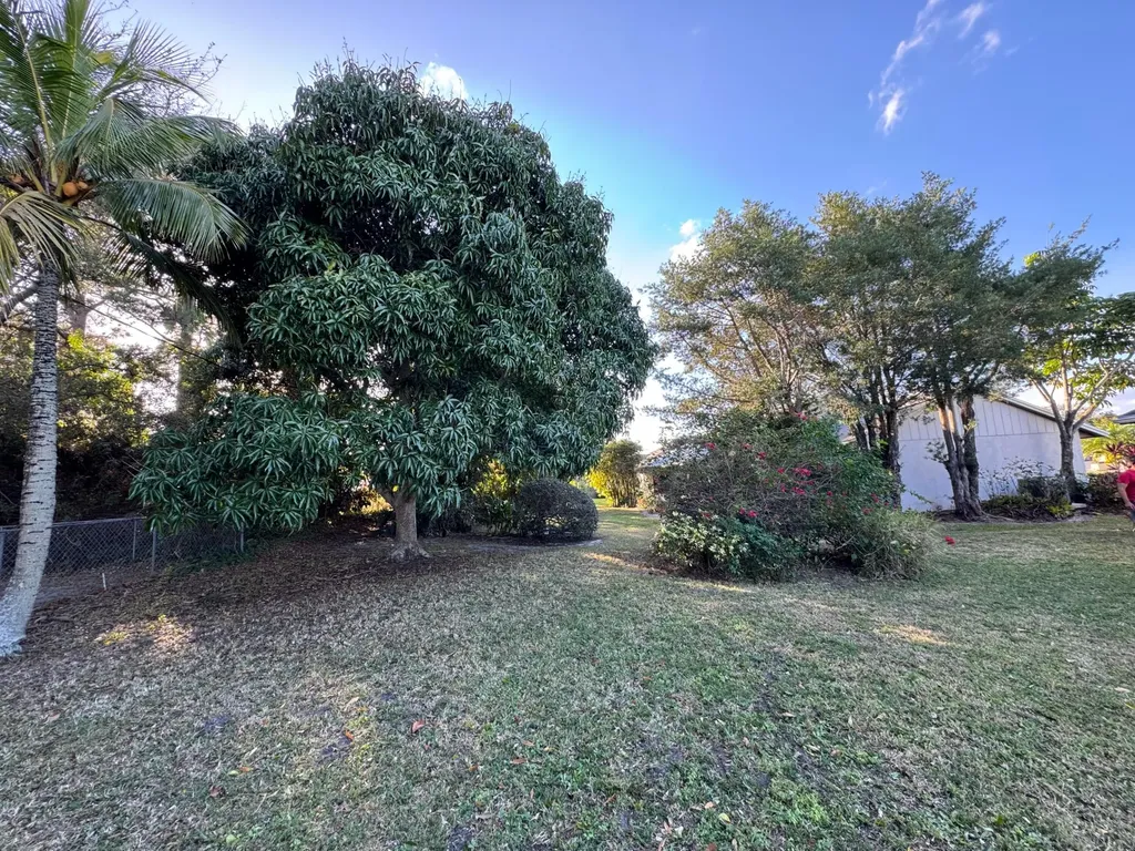 2774 SE Brevard Avenue Port St Lucie FL 34952