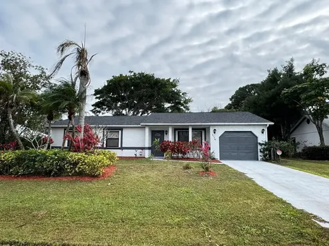 2774 SE Brevard Avenue Port St Lucie FL 34952