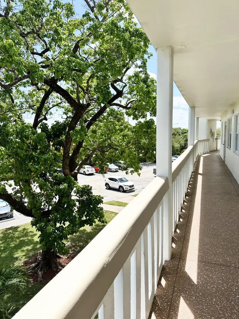 3097 Newport S Deerfield Beach FL 33442