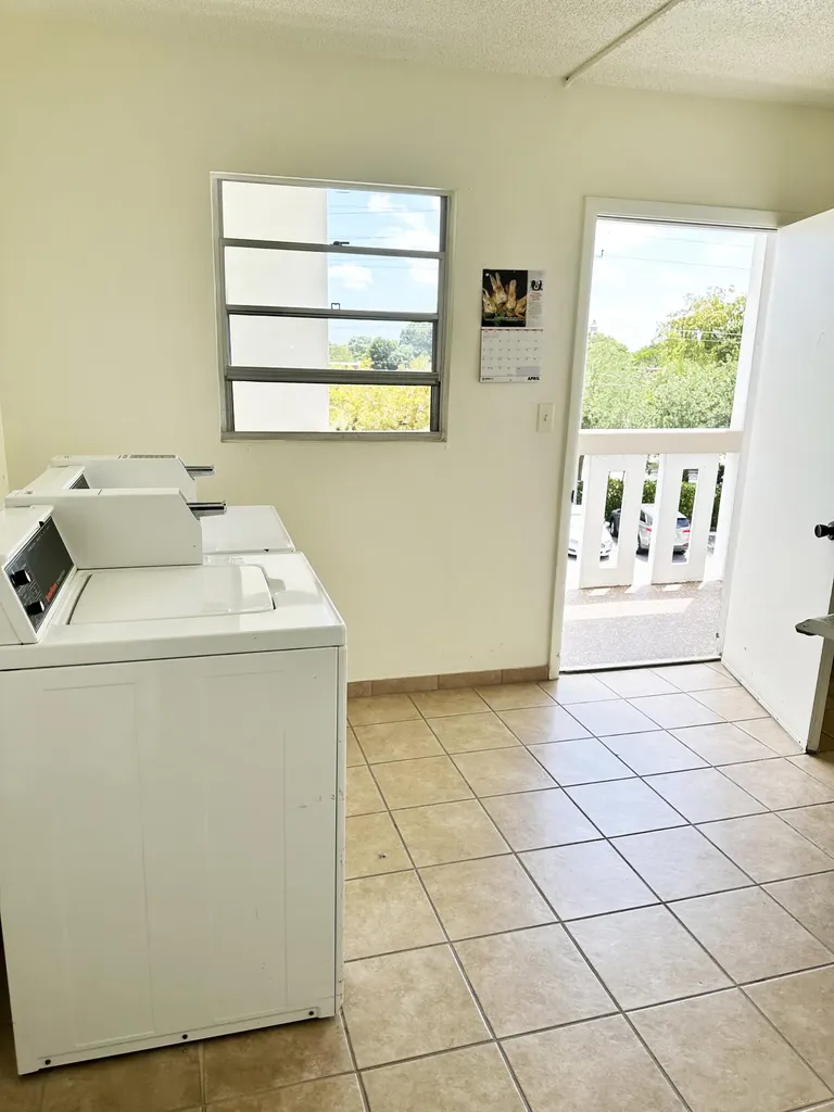 3097 Newport S Deerfield Beach FL 33442