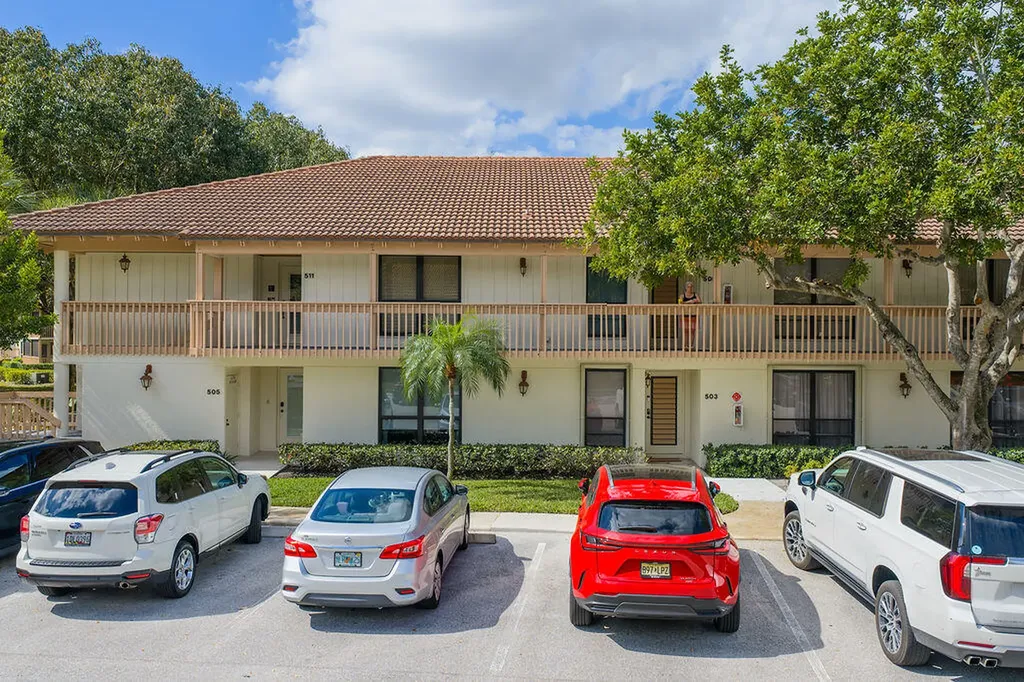 505 Brackenwood Place Palm Beach Gardens FL 33418