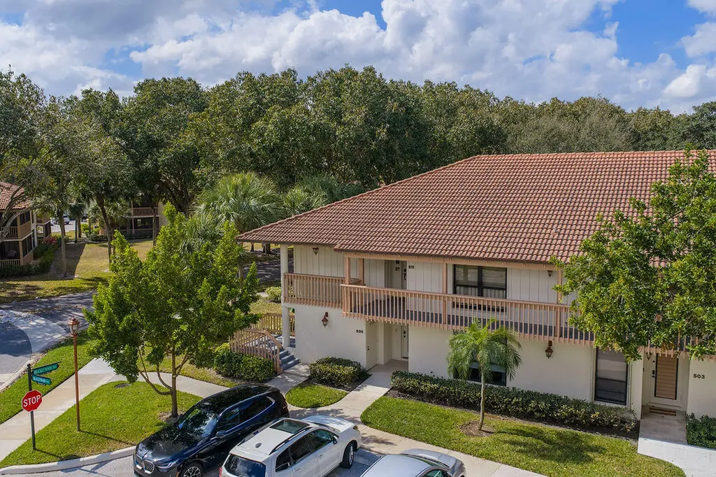 505 Brackenwood Place Palm Beach Gardens FL 33418
