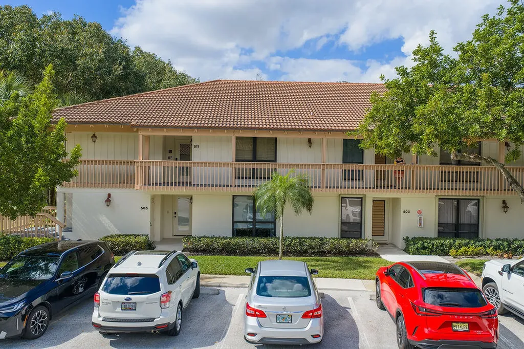 505 Brackenwood Place Palm Beach Gardens FL 33418