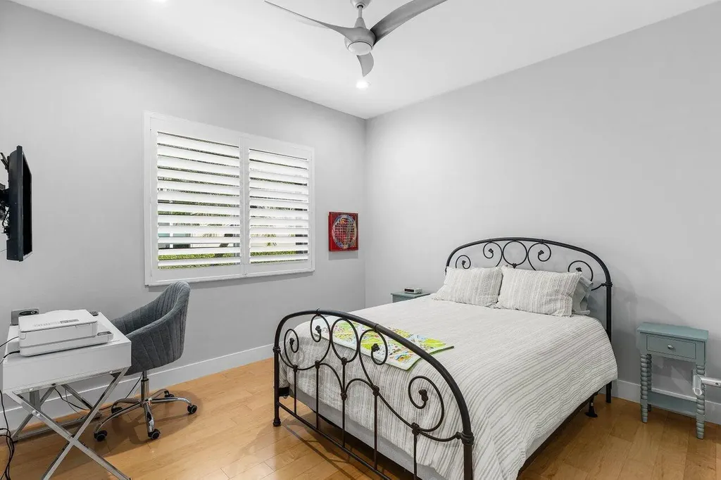5440 NW 41st Terrace Boca Raton FL 33496