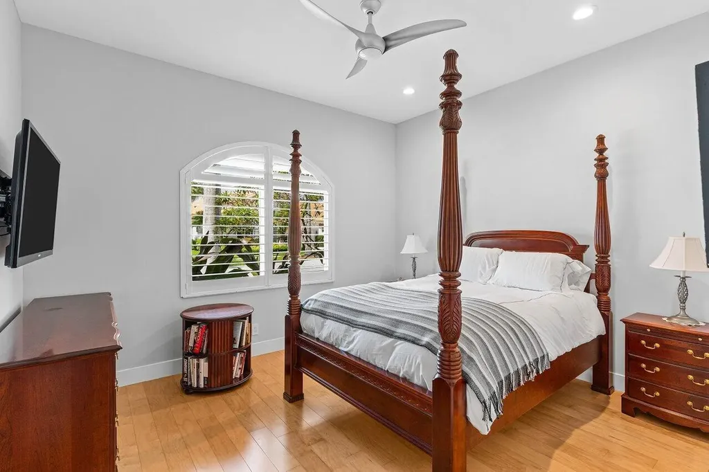 5440 NW 41st Terrace Boca Raton FL 33496