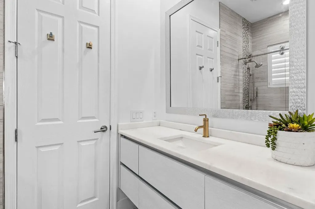 5440 NW 41st Terrace Boca Raton FL 33496
