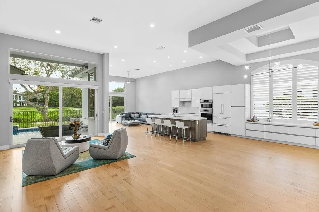 5440 NW 41st Terrace Boca Raton FL 33496