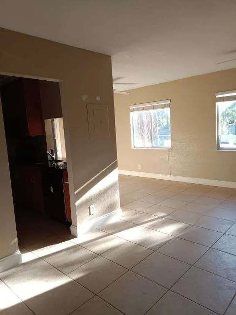 1444 Windsor Court Fort Lauderdale FL 33304