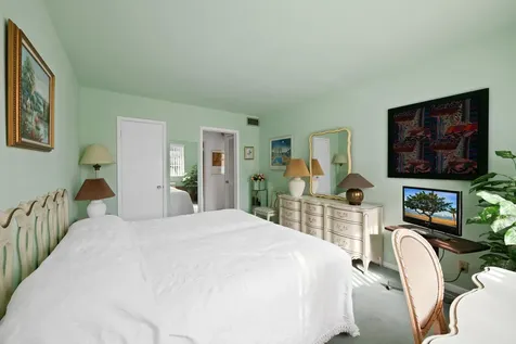 1821 NE 62nd Street Fort Lauderdale FL 33308