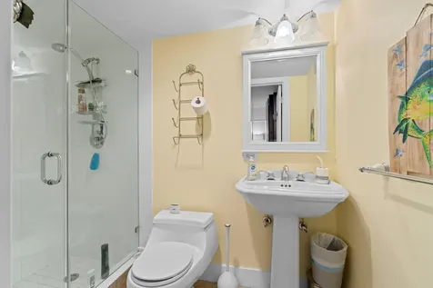 140 NE 28th Pompano Beach FL 33062