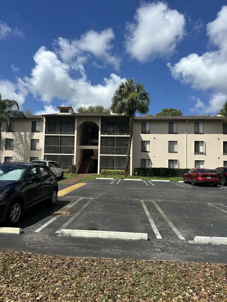 208 Foxtail Drive Greenacres FL 33415