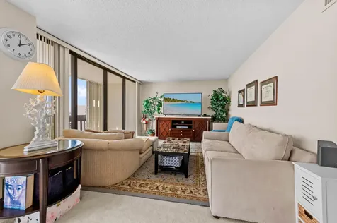 2400 Presidential Way West Palm Beach FL 33401