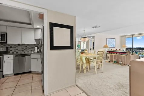 2400 Presidential Way West Palm Beach FL 33401