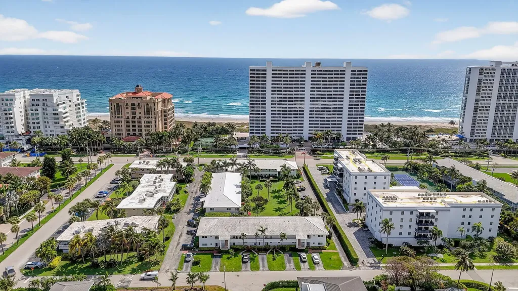 2570 Banyan Road Boca Raton FL 33432