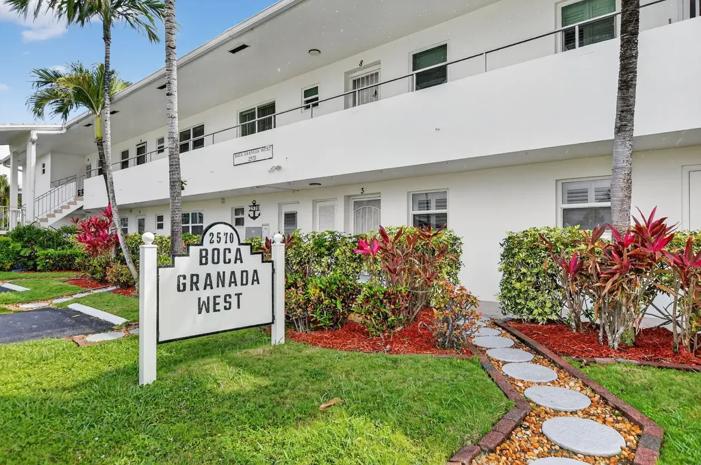 2570 Banyan Road Boca Raton FL 33432