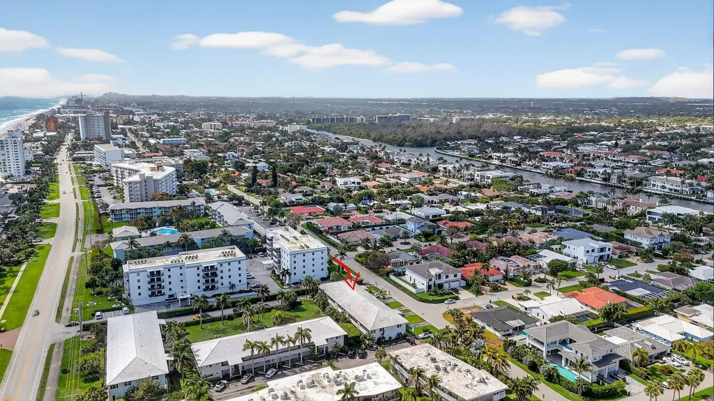 2570 Banyan Road Boca Raton FL 33432