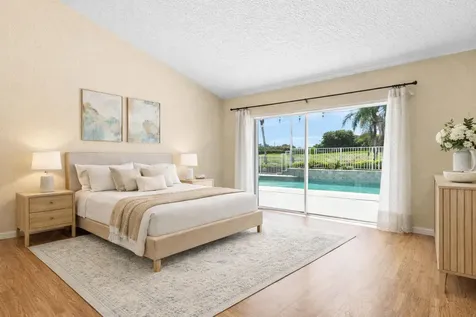 6019 Wedgewood Village Circle Lake Worth FL 33463