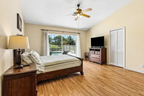 6019 Wedgewood Village Circle Lake Worth FL 33463