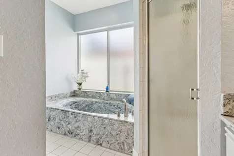6019 Wedgewood Village Circle Lake Worth FL 33463