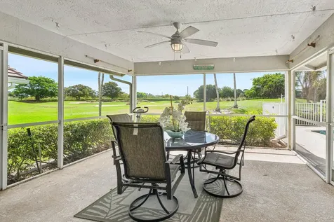 6019 Wedgewood Village Circle Lake Worth FL 33463