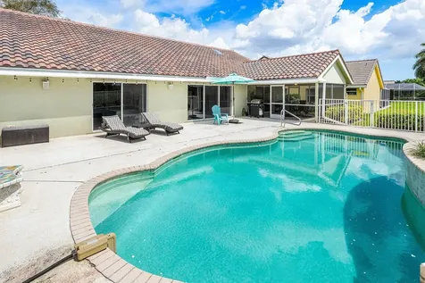 6019 Wedgewood Village Circle Lake Worth FL 33463