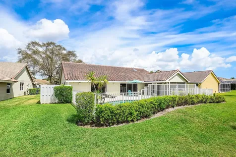 6019 Wedgewood Village Circle Lake Worth FL 33463