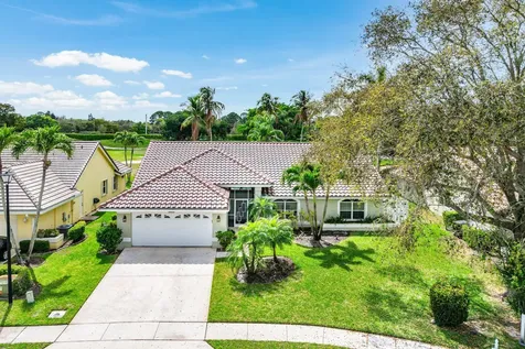 6019 Wedgewood Village Circle Lake Worth FL 33463