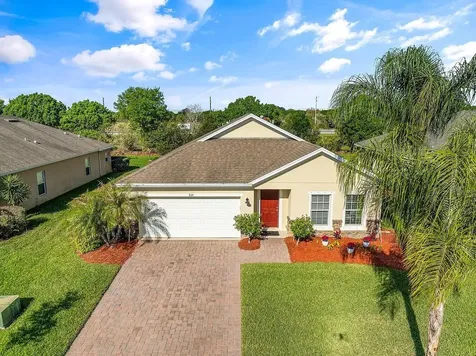 535 Valencia Circle SW Vero Beach FL 32968