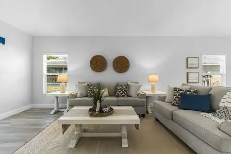 535 Valencia Circle SW Vero Beach FL 32968
