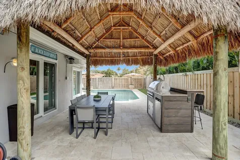 470 SE 4th Court Pompano Beach FL 33060