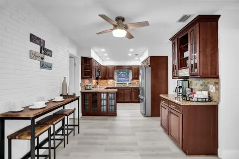 470 SE 4th Court Pompano Beach FL 33060