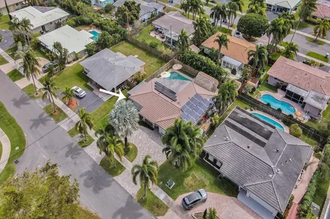 470 SE 4th Court Pompano Beach FL 33060