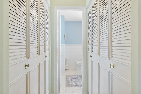 2015 S Seacrest Boulevard Boynton Beach FL 33435