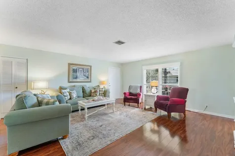 2015 S Seacrest Boulevard Boynton Beach FL 33435