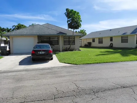 1322 Pines Lane West Palm Beach FL 33415