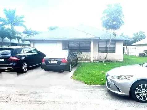 1322 Pines Lane West Palm Beach FL 33415