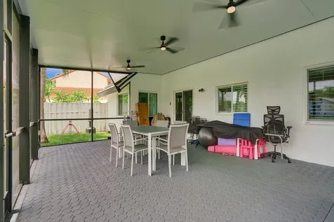 2800 W Aviary Drive Cooper City FL 33026