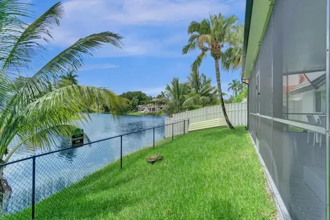 2800 W Aviary Drive Cooper City FL 33026