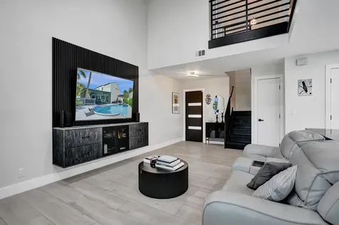 2800 W Aviary Drive Cooper City FL 33026