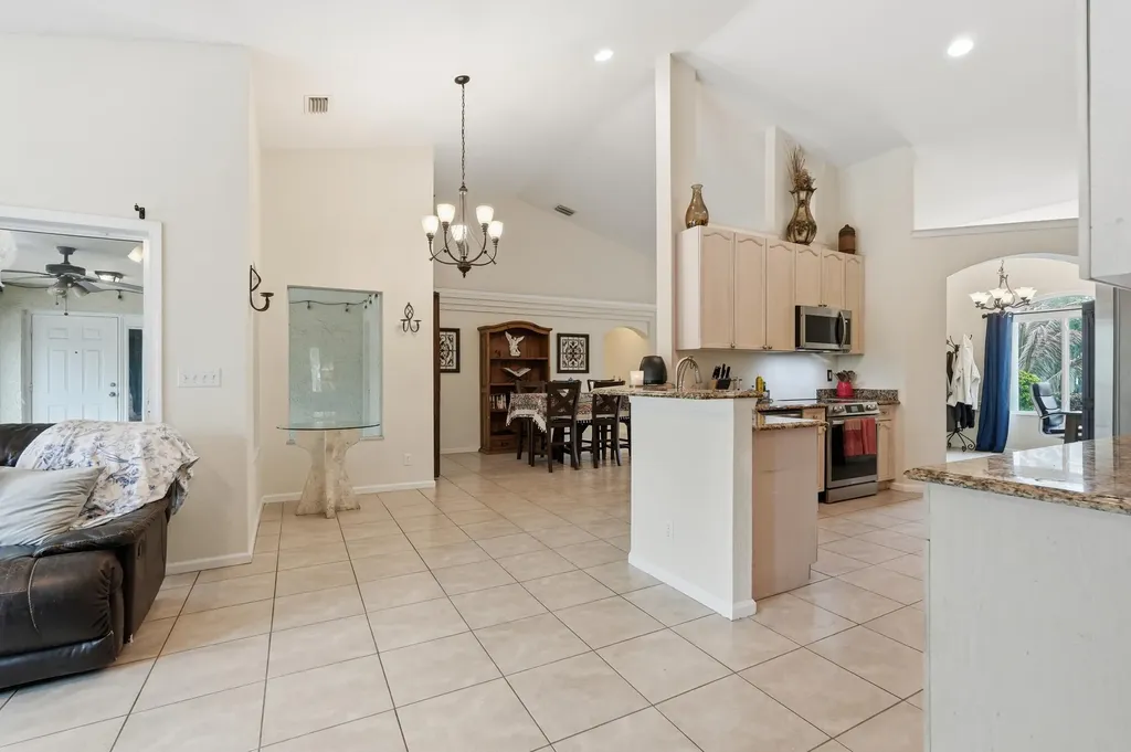 15327 64th Place N The Acreage FL 33470