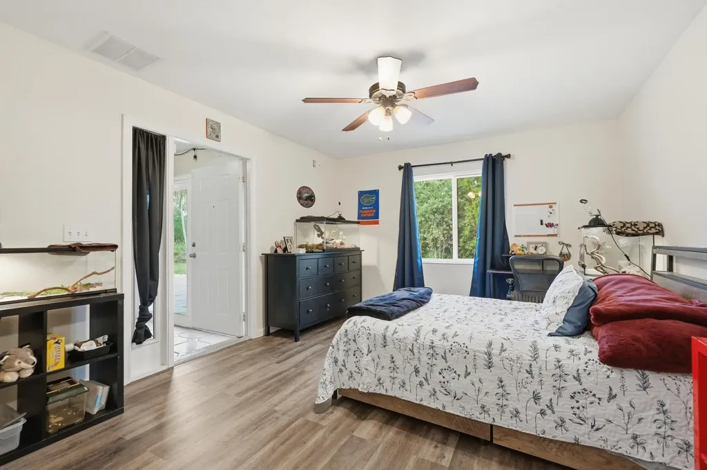 15327 64th Place N The Acreage FL 33470