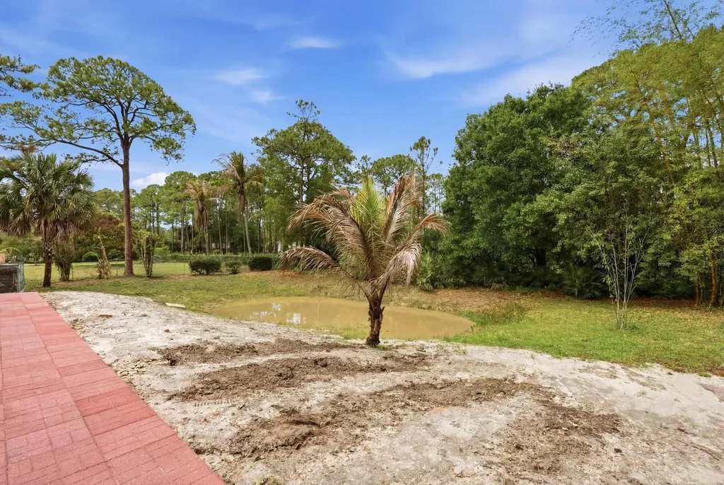 15327 64th Place N The Acreage FL 33470