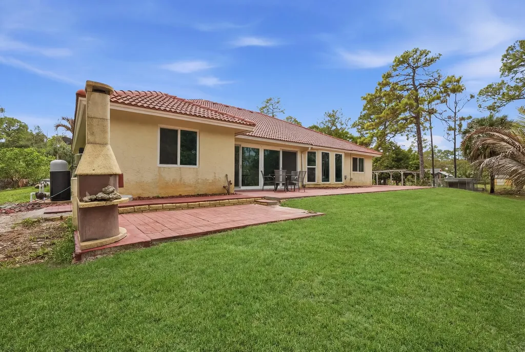 15327 64th Place N The Acreage FL 33470