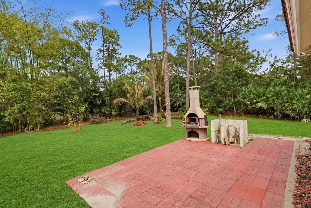 15327 64th Place N The Acreage FL 33470