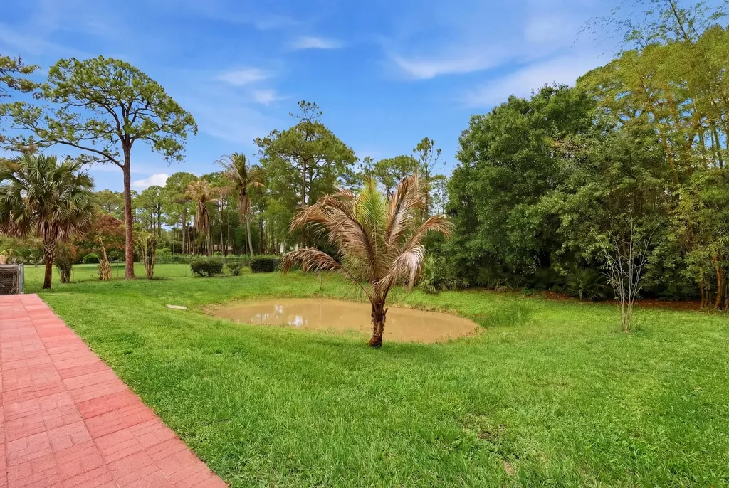 15327 64th Place N The Acreage FL 33470