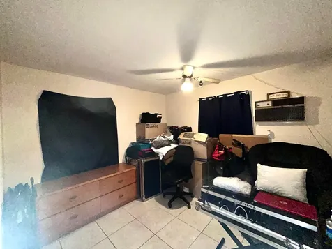 925 W 3rd Street Riviera Beach FL 33404